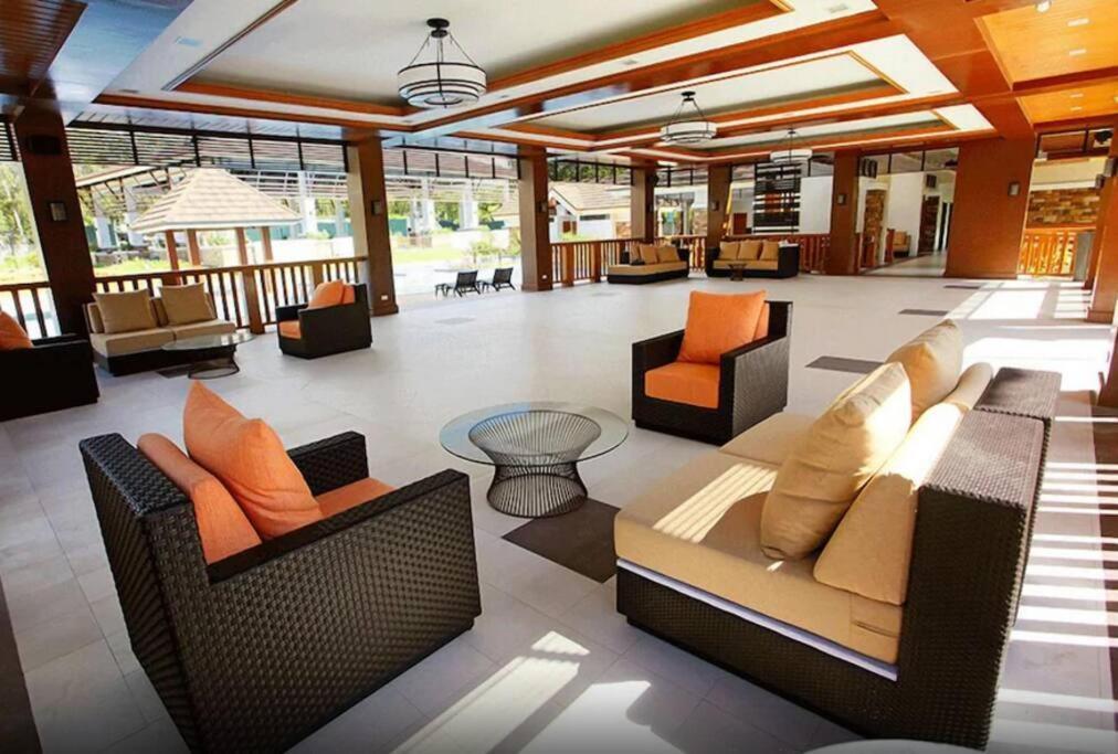 Dreamy 2Br Condo, With A Golf Course View Cebu Stadt Exterior foto